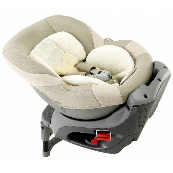 Carmate Kurutto High Grade детское автокресло 